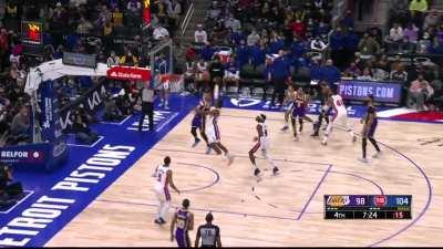 [Highlight] Westbrook blows by Diallo and throws it down