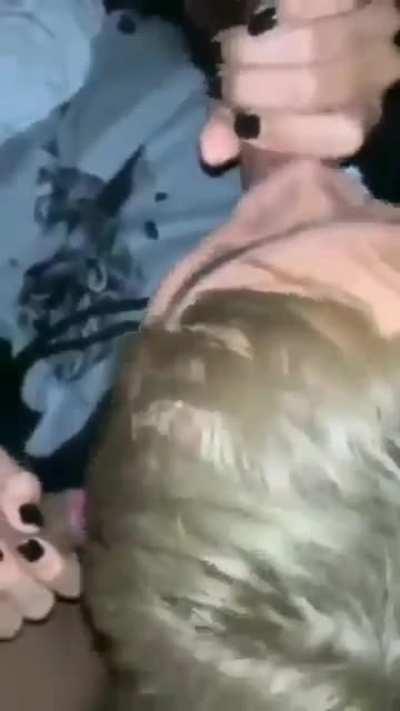 ใครมีคลิปเต็มน้องคนนี้บ้างครับหรือวาร์ปก็ได้ผมจนปัญญาจริงๆ🙏🏻