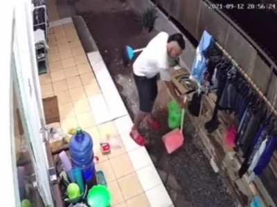 Se le cruzaron los cables al vato jajaja