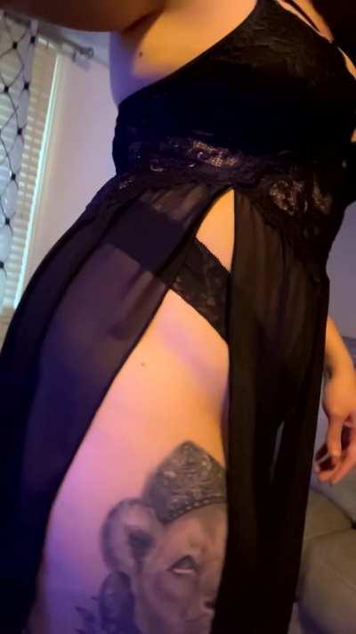 Before hubby and bull split me .. I started hump day early ☺️