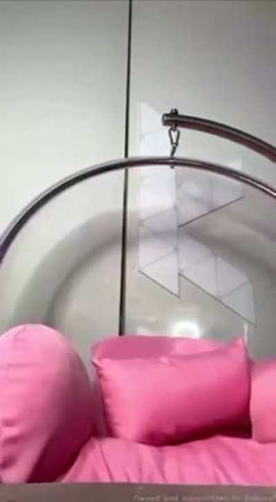 Katana Plays With That Wet Pussy & Making It Squirt 💦