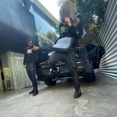 Gotta be one of his hardest pics ... the snippest is 🔥 too