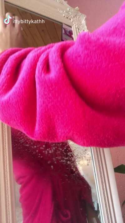 I tried the wipe it down challenge! My transitions aren’t perfect but I still hope you enjoy! :)