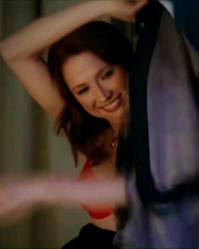 Ellie Kemper. Redhead, Cute & Jiggly Tits. Doesn't get better than that