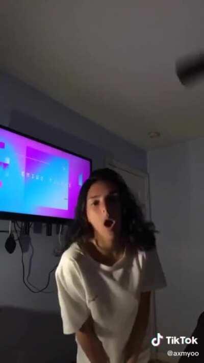 Her whole style is thotery @axmyoo