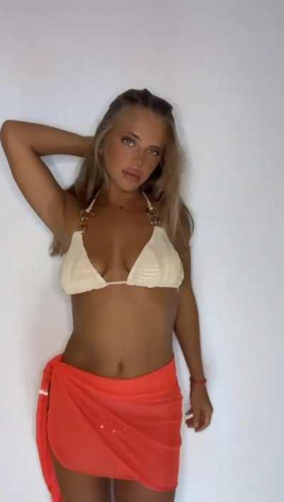 think you can handle this cutie