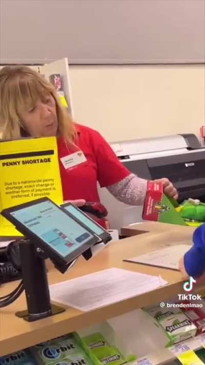 Tik Toker turns Karen cos joke fails