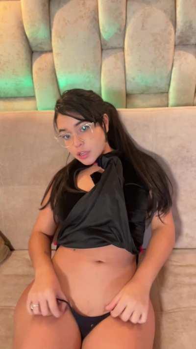 Wanna see what's under my 🩲 ?