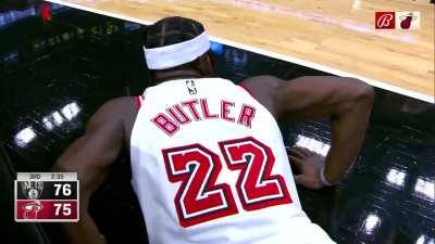 [Highlight] Jimmy Butler with maybe the hustle play of the year