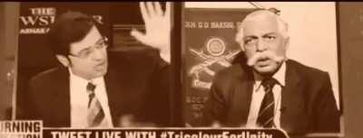 Agr tumhari aakho m aansu nahi hai to hindustani nahi ho tum! Jitni baar dekha utni baar roya hu! JAI HIND JAI HIND KI SENA