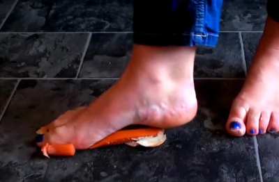 I like to prepare delicious hot dogs.