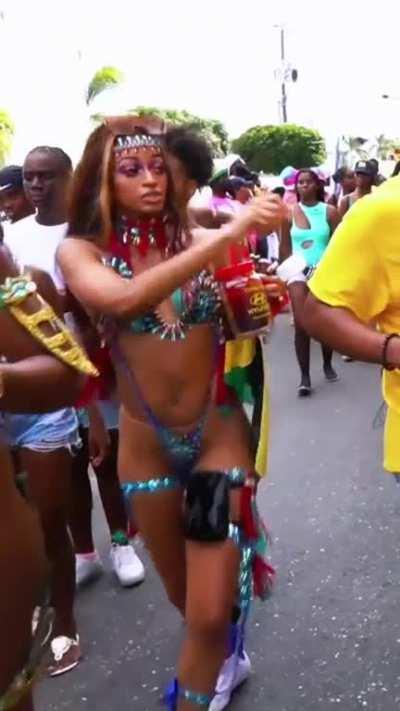 Yanique Curvy Diva at carnival