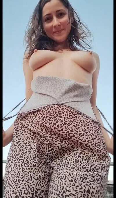 Everyday is a good day for a good face sitting... Am I right?