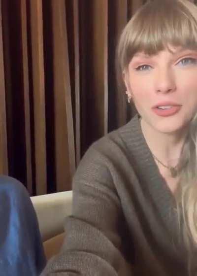 Taylor's response to Cruel Summer going #1!