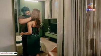 Navina Bole hot scene 🔥🥵🤤