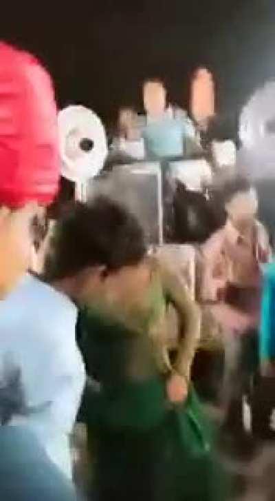 excited single friend of the groom😇