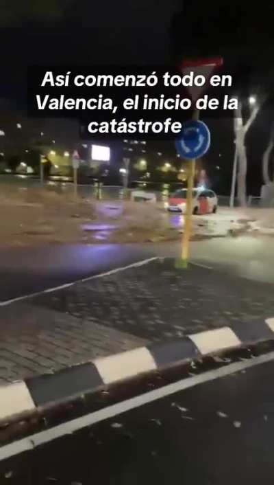 Así comenzó todo en Valencia El inicio de la catástrofe😭😢Mi más sentido pésame 🙏 a las víctimas😢😭