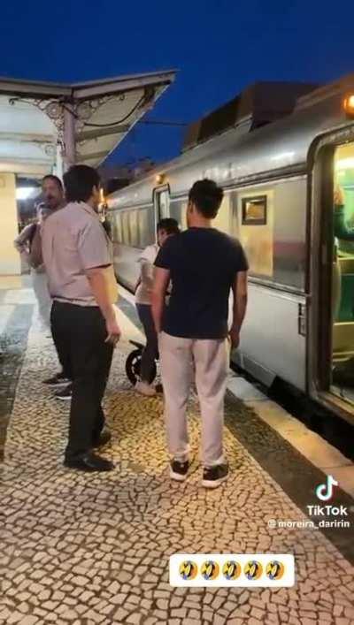 Guy With Big Mouth Fucks Around And Finds Out. Portugal📍