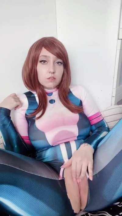 Any Uraraka fans ??