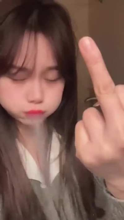 Hawk tua in zhongouu be like