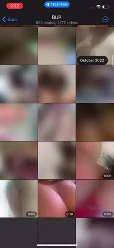 Bad Chicks Only 💫 DMs & Customs Galore. Hit me if you need Vip. Don’t be the only one missing out!