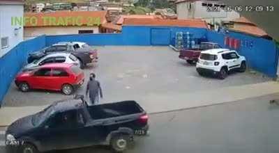 Lovit pe trecerea de pietoni