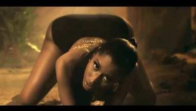 Haven't busted a nut in 4 days who tryna help me bust a huge load