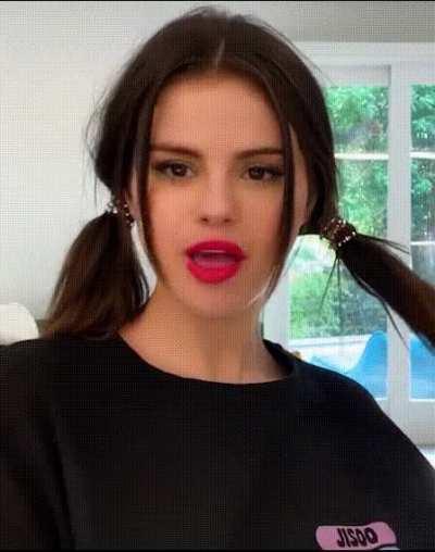 Your Interview with Selena Gomez suddenly turned into a hot JOI. How would your JOI look like: bratty, sweet, dominant, degrading or something else?