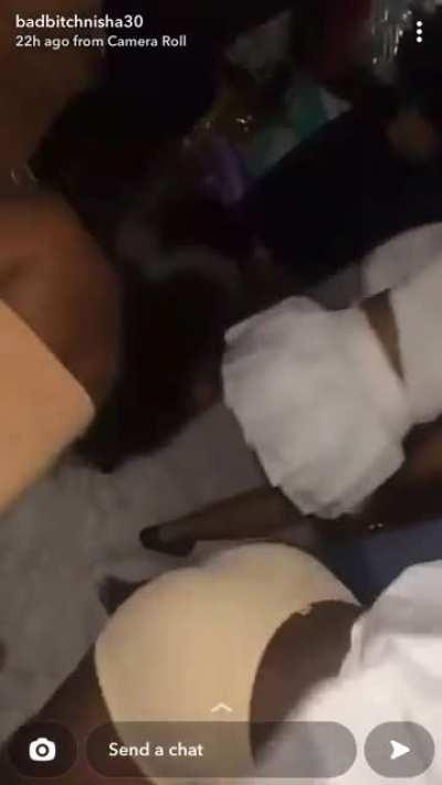 Toniaaluv and friends 😍