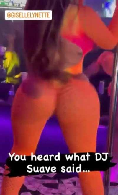 Yeah b*tch 😈🤑💰 shake that fat ass for niggas