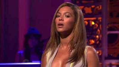 Beyoncé if I was boy live snl