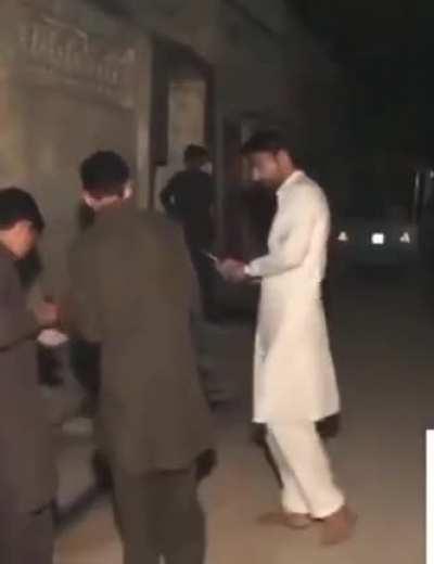 Average day in Pakistan