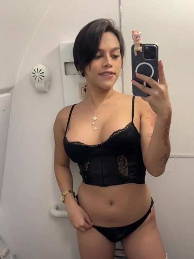 would u follow me in the lavatory daddy