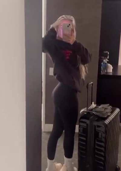 Blake Monroe in leggings