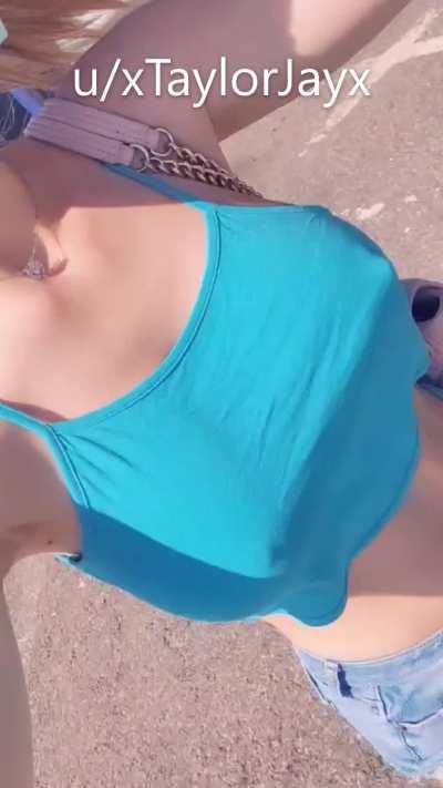 I kinda get off on it being obvious I’m braless