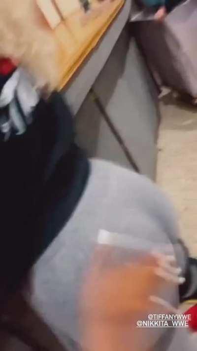 Nikkita Lyons 🍑👋