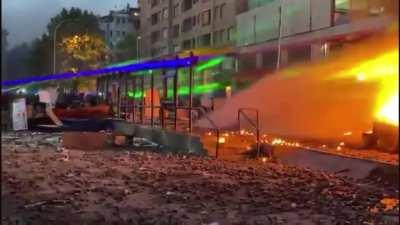Lasers used against police in Chile