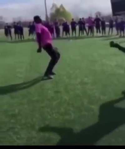 Ho, mukatte kuru no ka? Nigezu ni kono DIO ni chikadzuite kuru no ka?