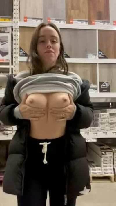 Home Depot has those big open aisles 😉 [GIF]