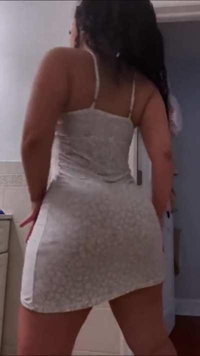 Live twerking session