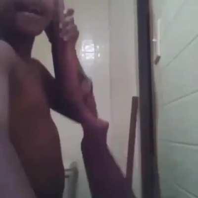 My lil cousin be tweaking on foe nem