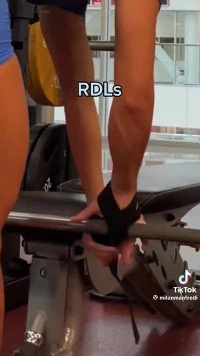 I can’t stop using her tiktok videos to 💦