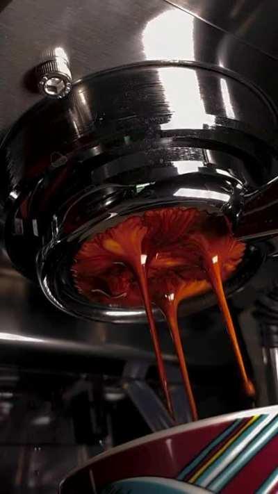 A week ago I didn't know bottomless portafilters were a thing. I love it.