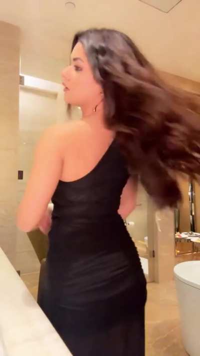 Avneet kaur in black dress IG 30 September 2025