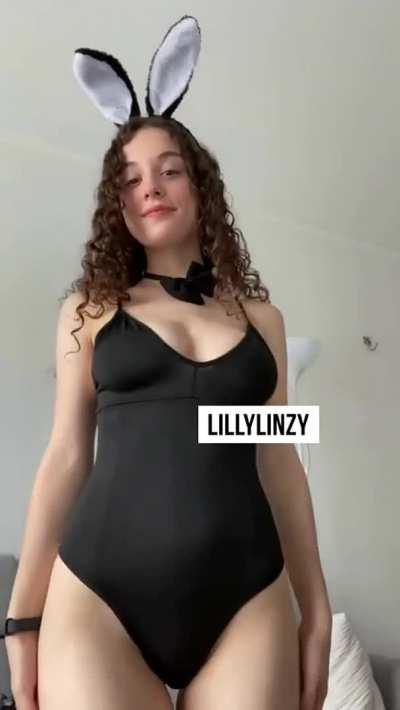 Snding a nudess to every guy that upvts, (instantly)👻 yourlillylinzyy