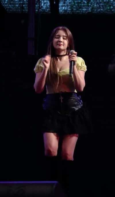 MOMOLAND Nancy [60fps]