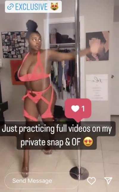 Kiera Nicole Stripping tease