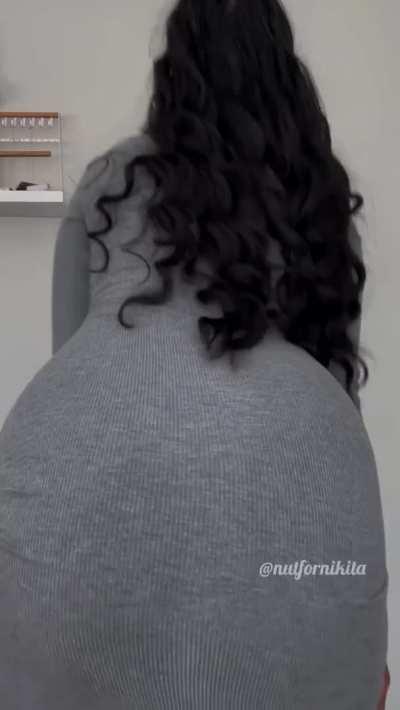 This Indian slut loves to show off