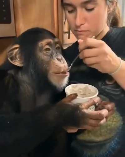 Muca flagrado com outra