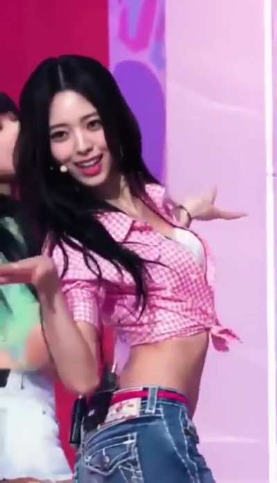 Throwback to Yuna's insane waist!